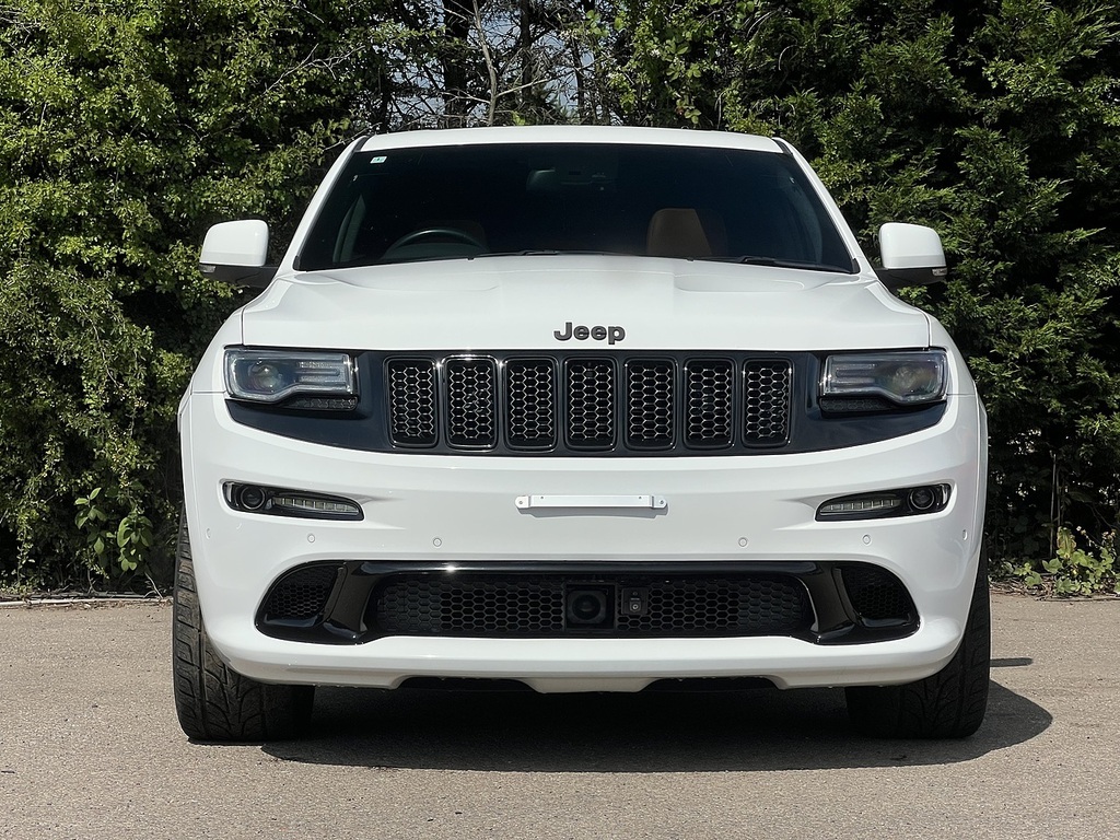 Jeep Grand Cherokee Srt8 White #4