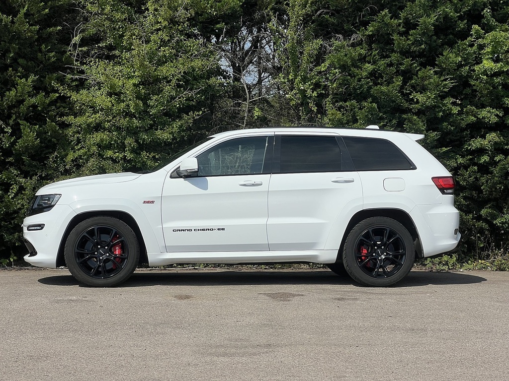 Jeep Grand Cherokee Srt8 White #5