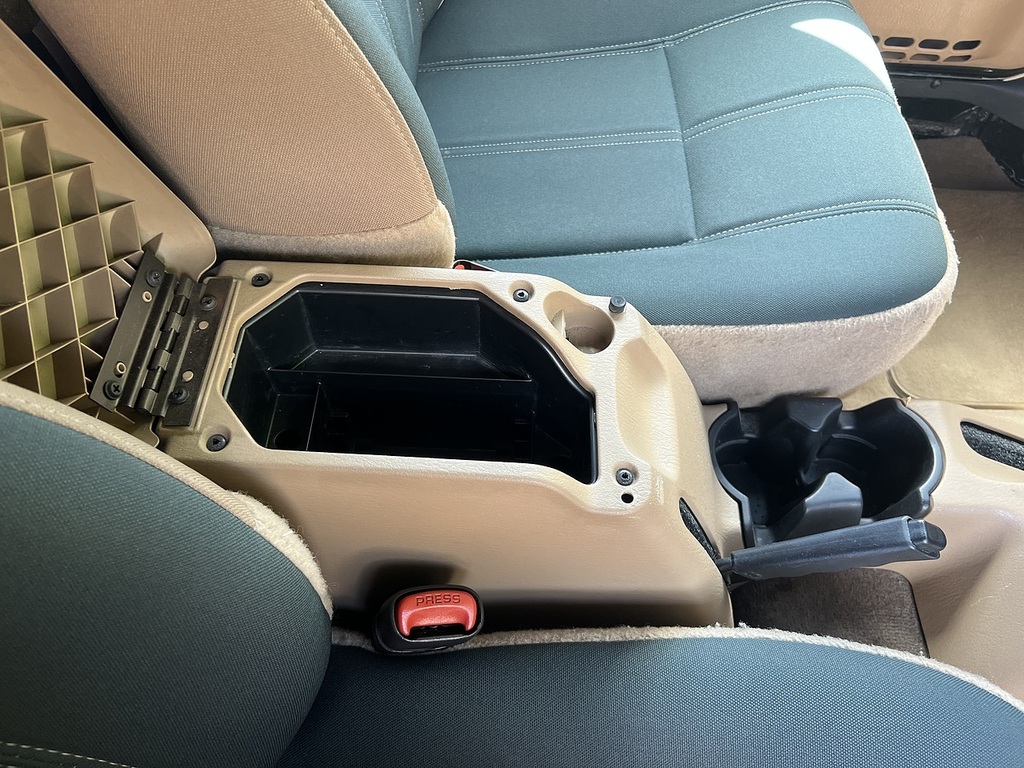 Jeep Wrangler Sahara U1009 Black #25