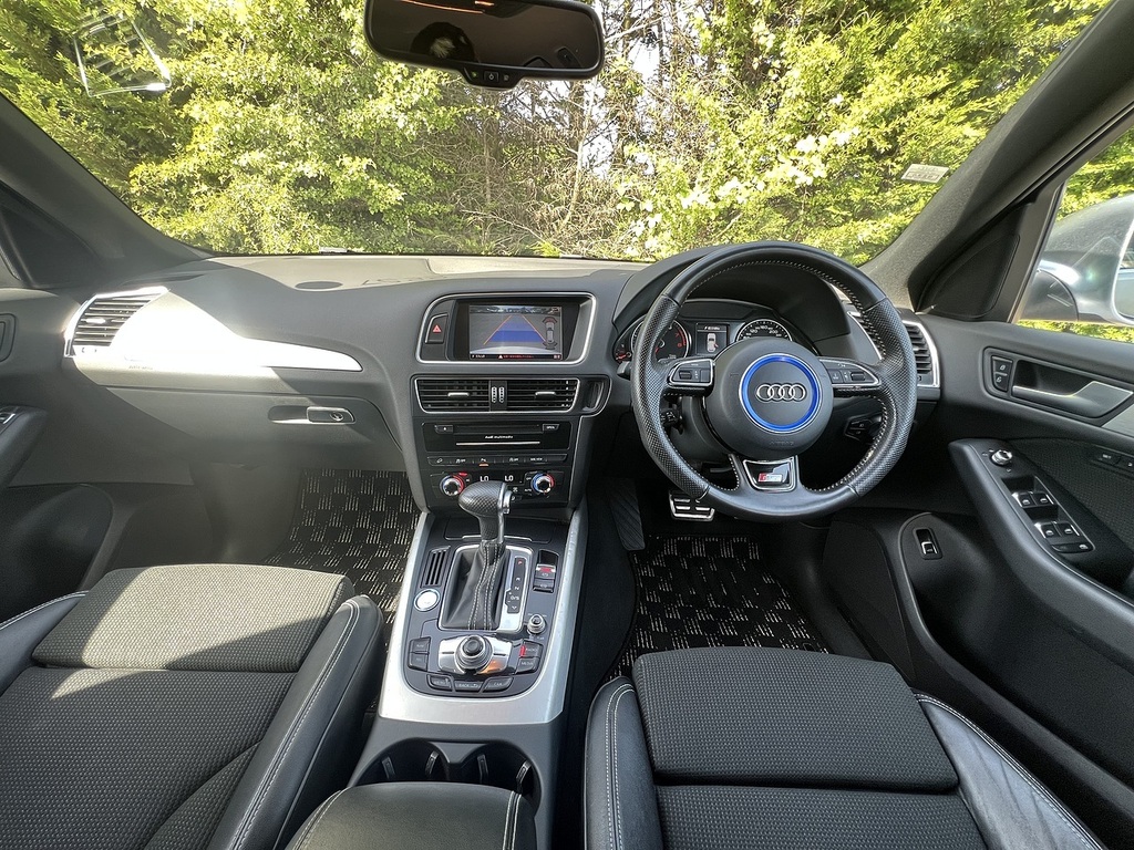 Audi Q5 Tfsi Quattro S Line Special Edition White #2