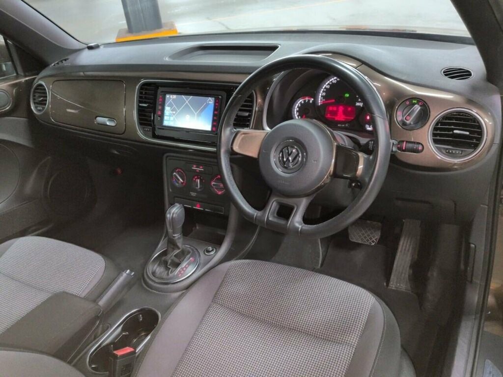 Volkswagen Beetle Design Tsi Dsg  #5
