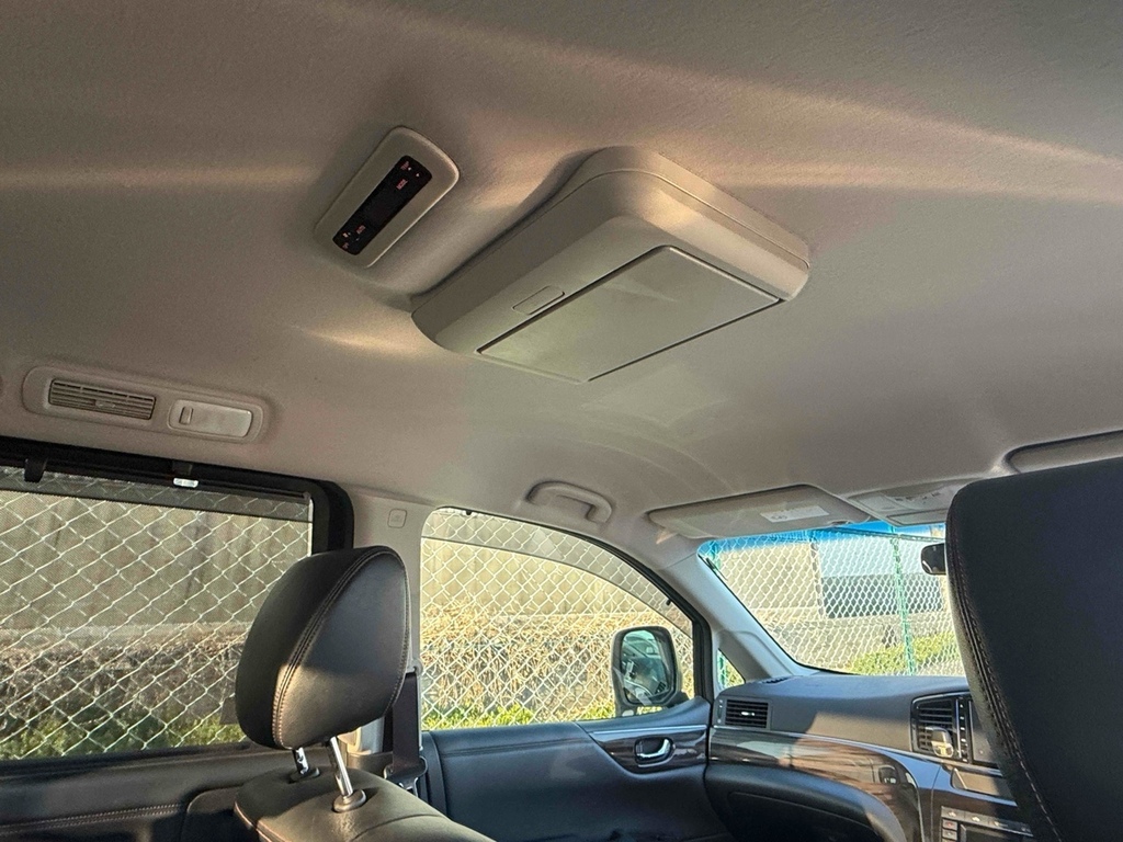Nissan Elgrand 3.5 V6 6 Seater Mpv White #11