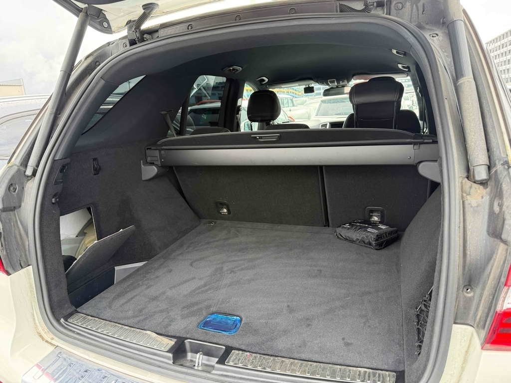 Mercedes-Benz M Class Ml350  #6