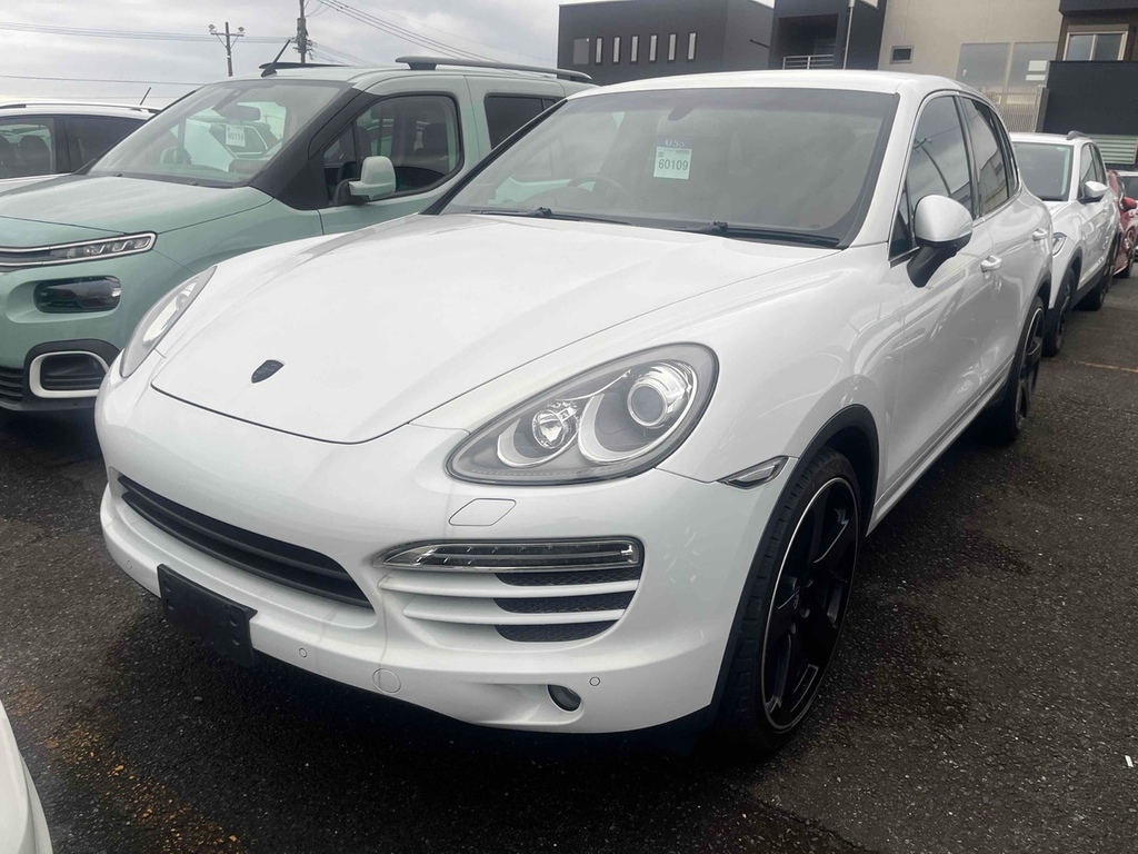 Porsche Cayenne S #5