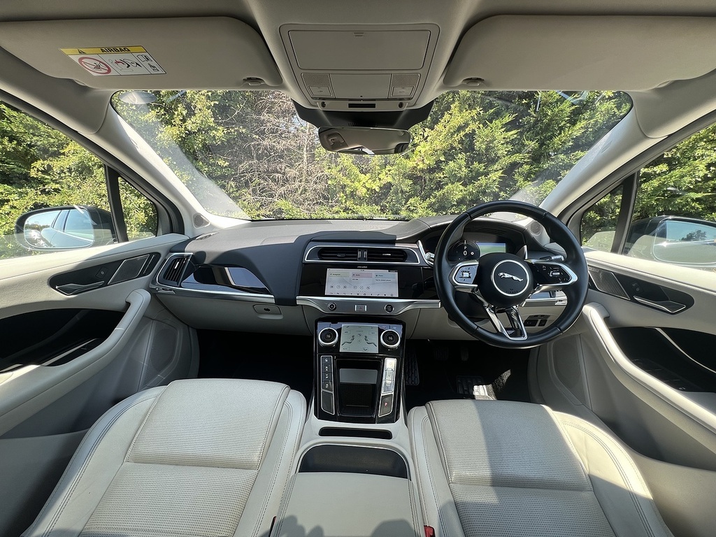 Jaguar I-Pace 400 Se Black #2