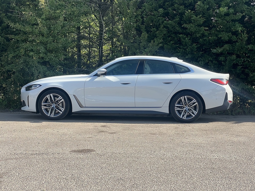 BMW i4 40 83.9Kwh Sport Gran Coupe Edri OV72BFA White #5