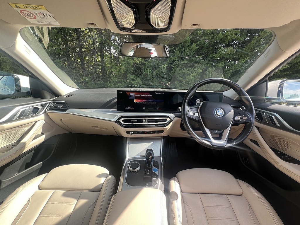 BMW i4 40 83.9Kwh Sport Gran Coupe Edri OV72BFA White #2