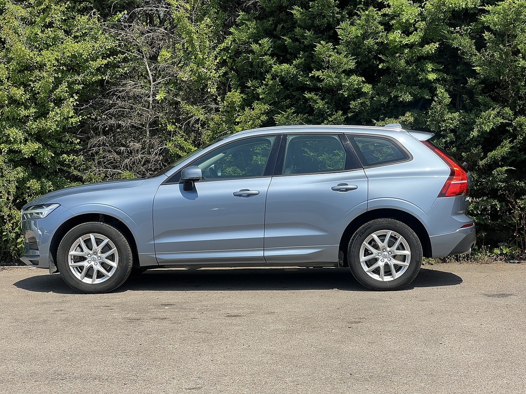 Volvo XC60 D4 Momentum Blue #5