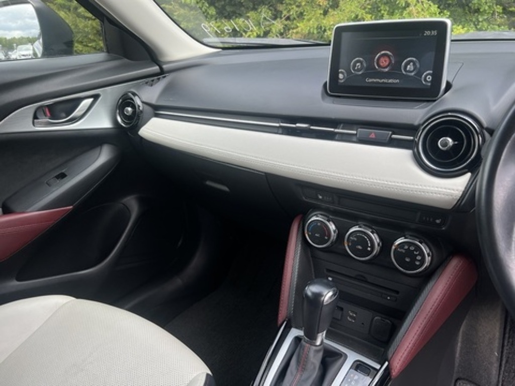 Mazda CX-3  Silver #25
