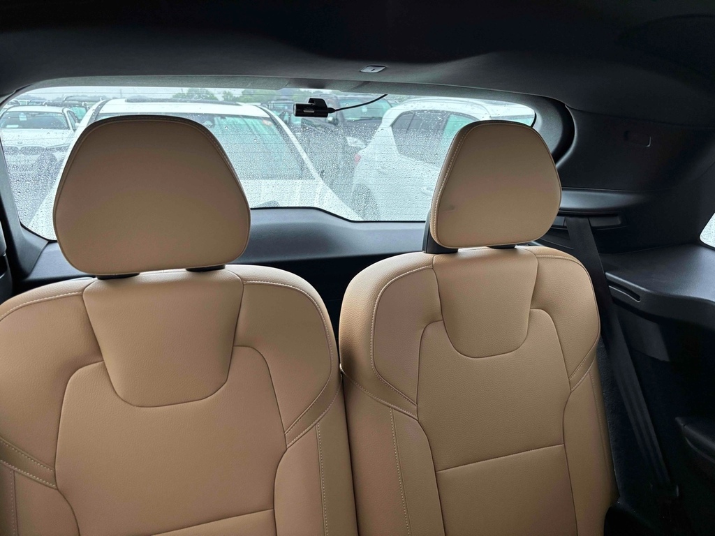 Volvo XC90 T5 Momentum Awd   #5