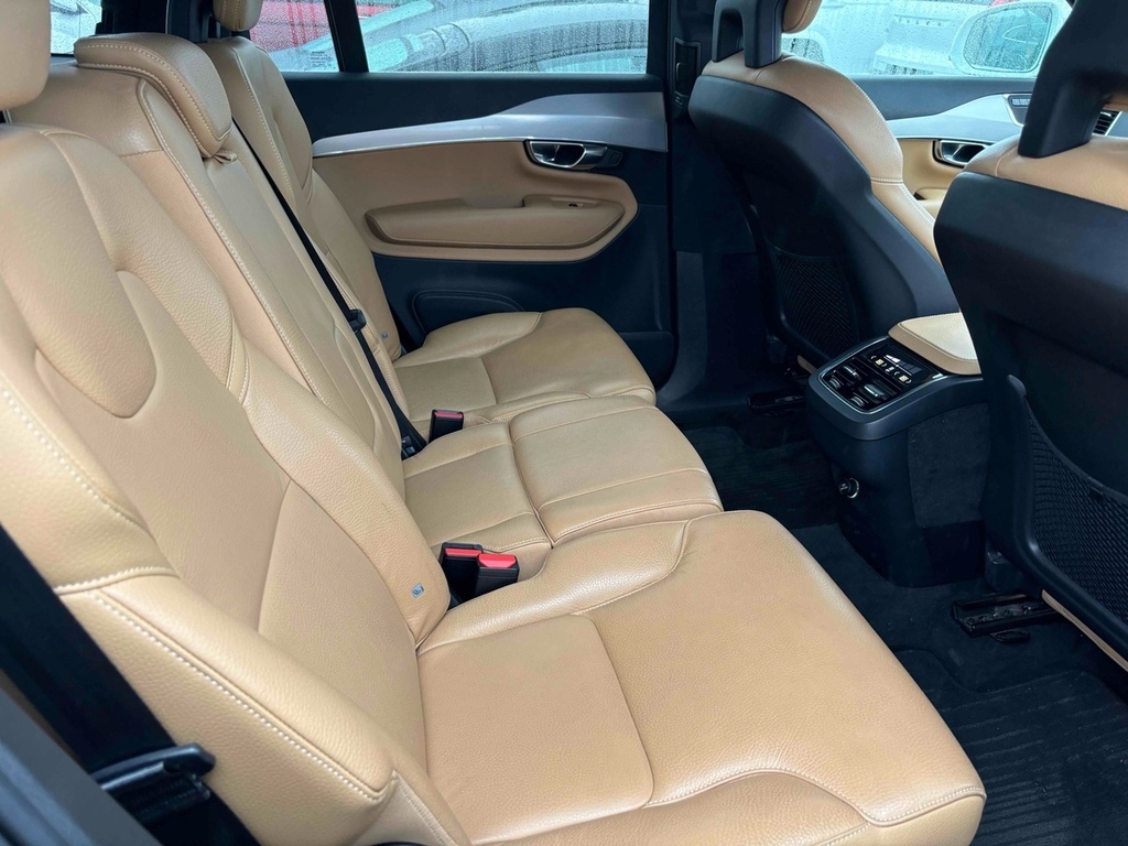 Volvo XC90 T5 Momentum Awd   #4