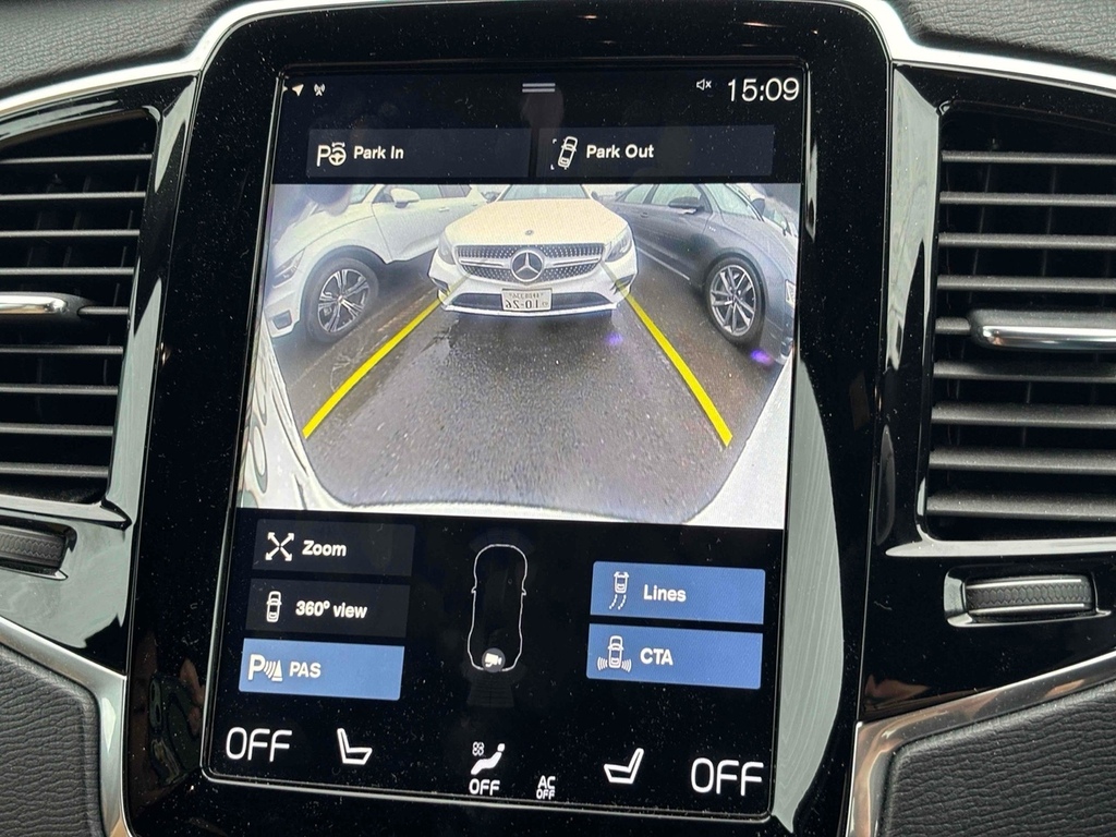 Volvo XC90 T5 Momentum Awd   #6