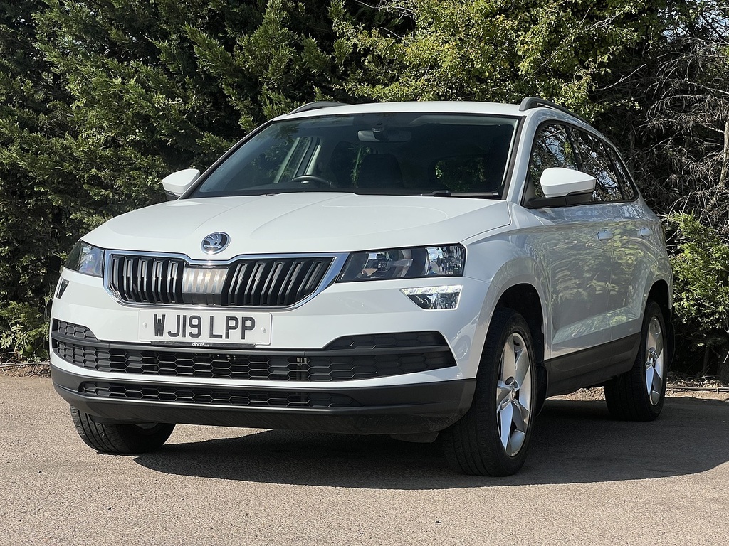 Skoda Karoq Tsi Act Se WJ19LPP White #3
