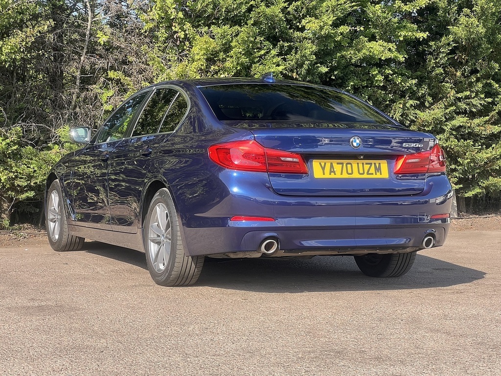 BMW 5 Series 530E Se YA70UZM Blue #6
