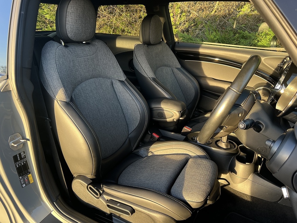 Mini Electric Cooper Se 32.6Kwh Level 2 Hatchback A Silver #15