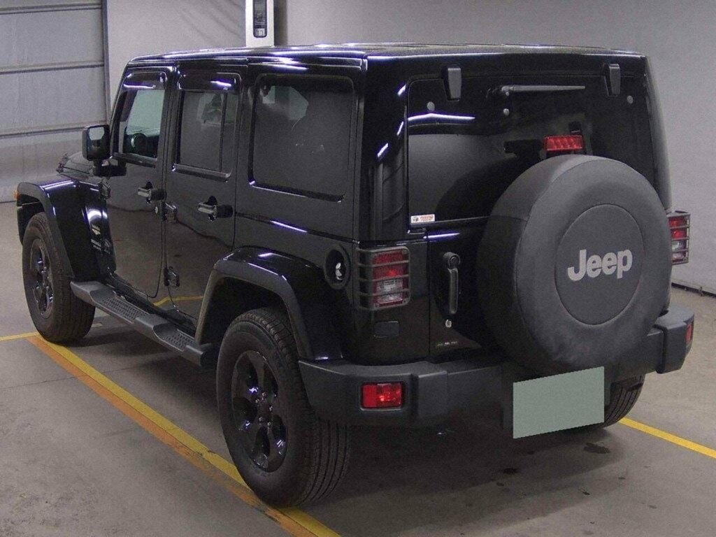 Jeep Wrangler Unlimited Sahara  #4