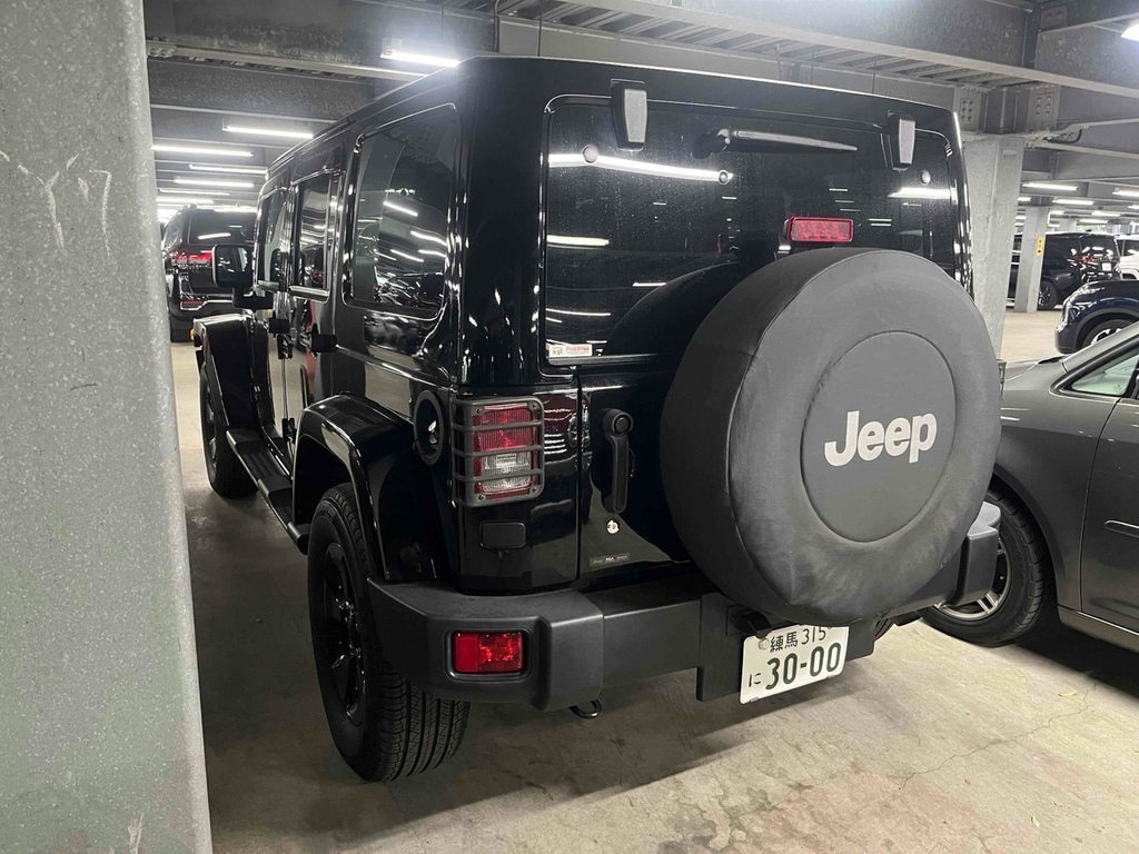 Jeep Wrangler Unlimited Sahara  #5