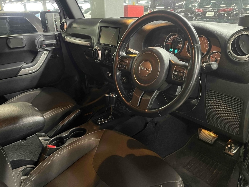 Jeep Wrangler 3.6 V6 Sahara Green #7