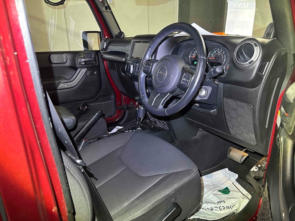 Jeep Wrangler Unlimited Sport  #2