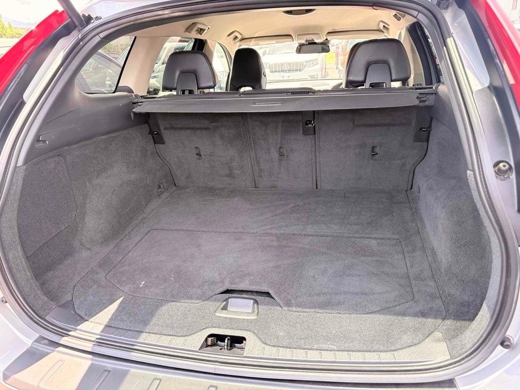 Volvo XC60 T6 Se Lux Awd #4