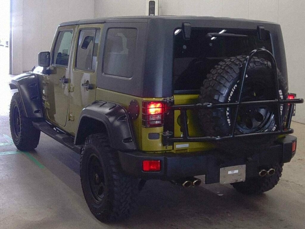 Jeep Wrangler Sahara Unlimited  #4