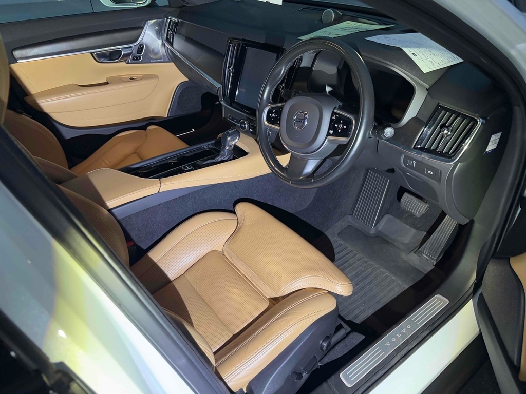 Volvo V90 Cross Country T5 Cross Country Awd #2