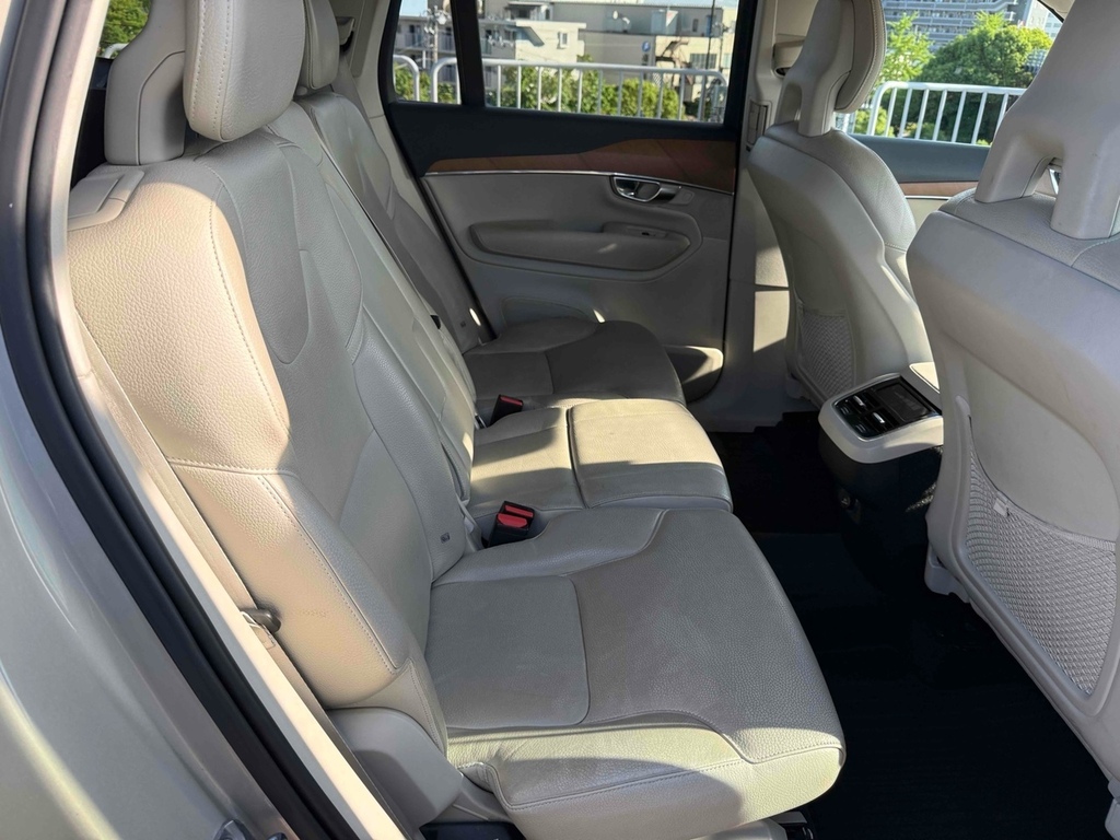 Volvo XC90 T5 Momentum Awd  #4