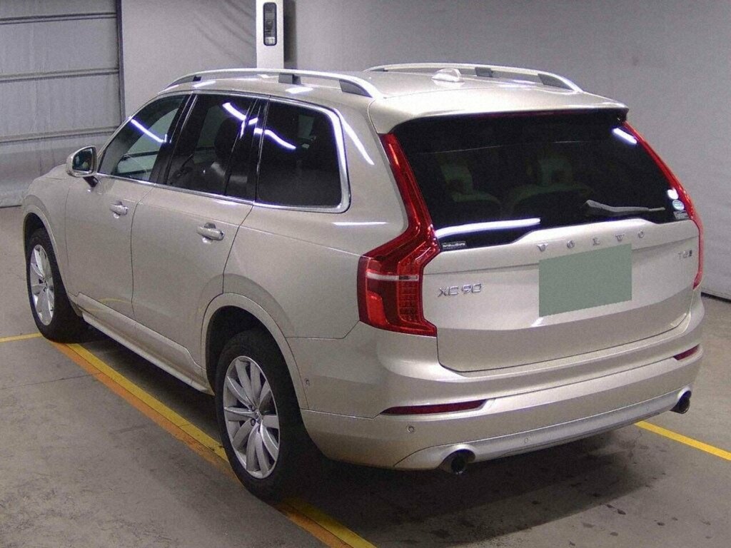 Volvo XC90 T5 Momentum Awd  #3