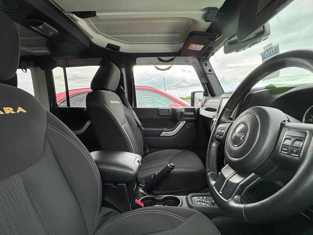 Jeep Wrangler Sahara Unlimited  #4