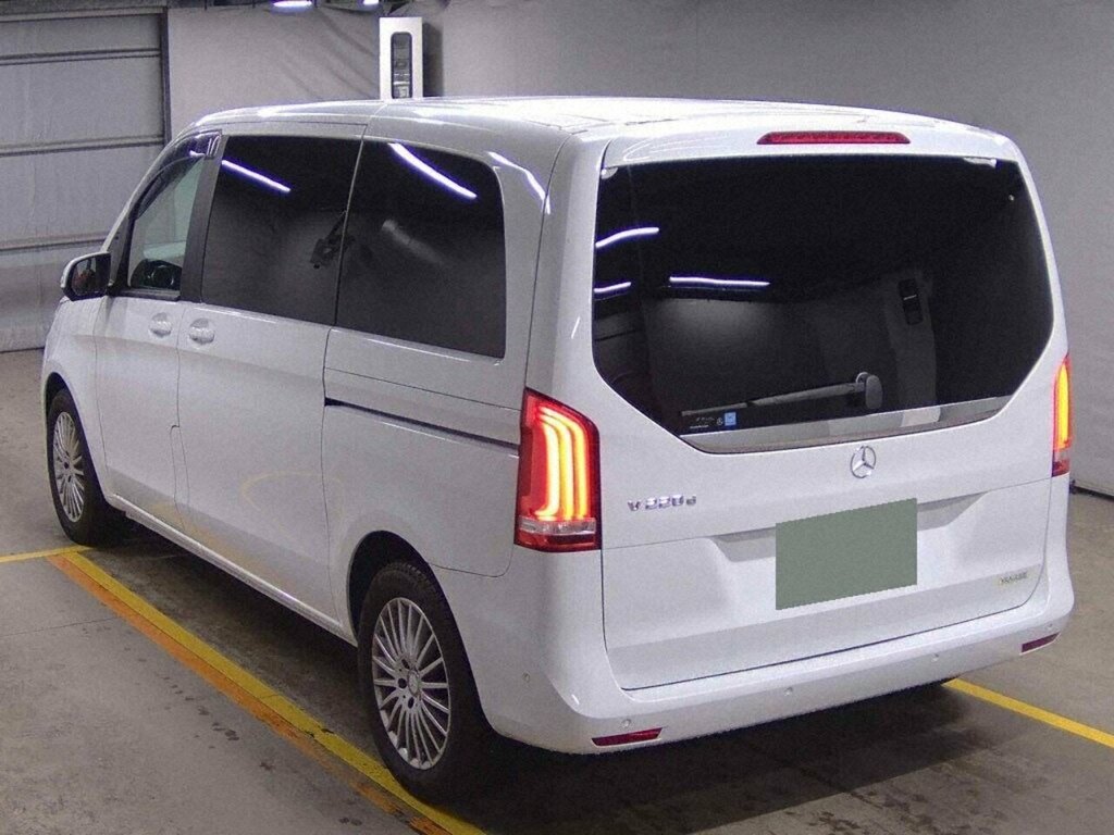 Mercedes-Benz V Class V220 D Sport  #4