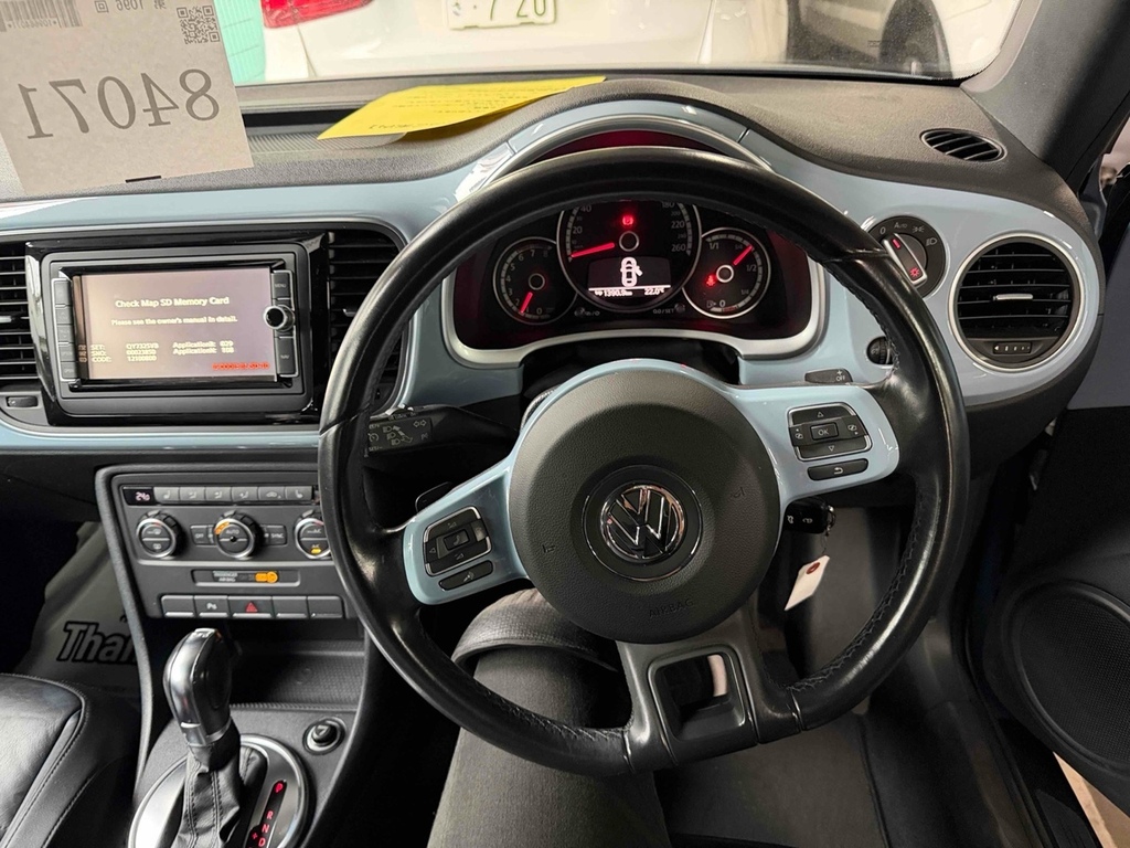 Volkswagen Beetle Design Tsi Dsg  #2