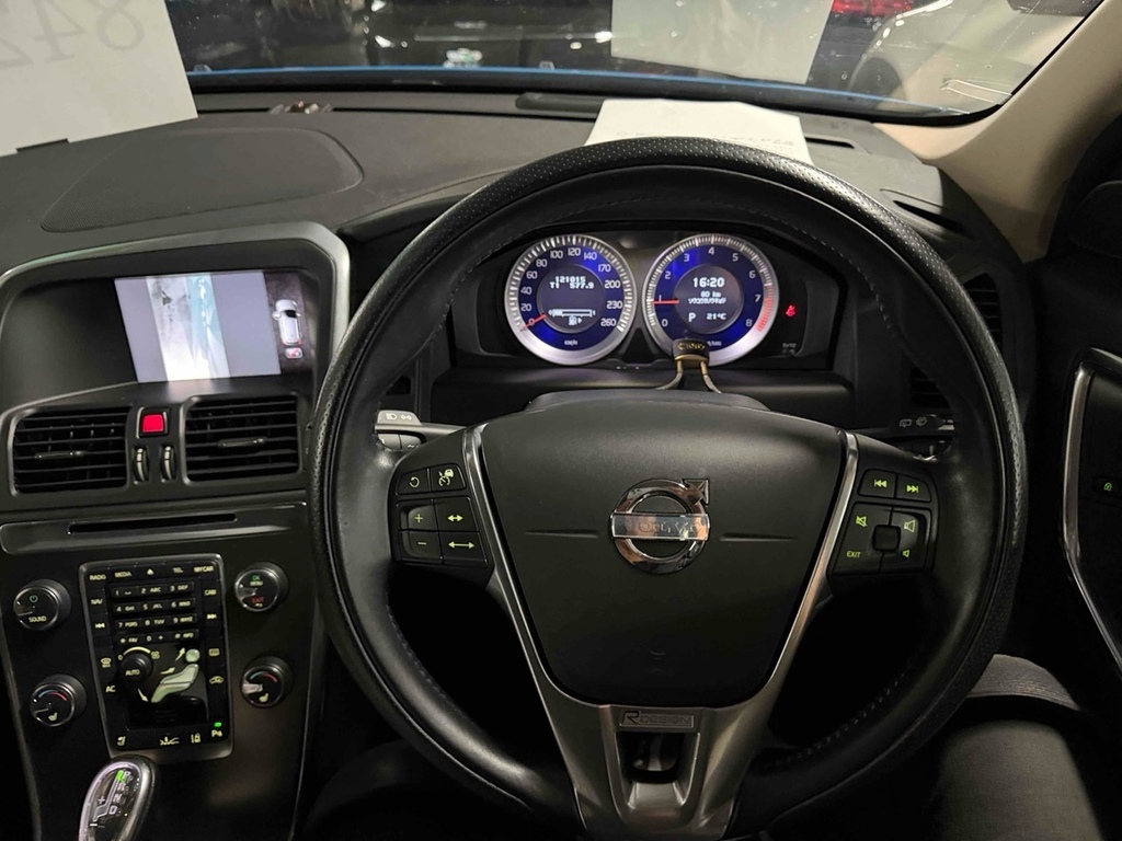 Volvo XC60 T5 R-design  #6