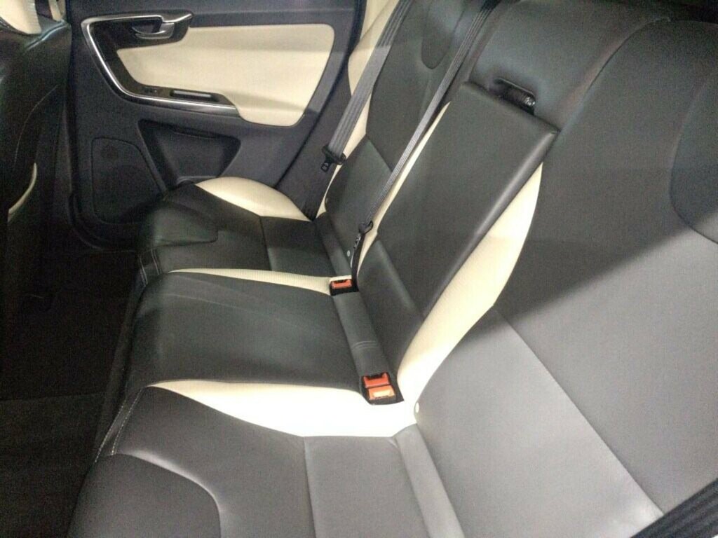 Volvo XC60 D5 Se Lux Awd - 2012 12 Plate Black #7