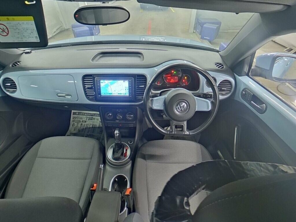 Volkswagen Beetle Design Tsi Dsg  #2
