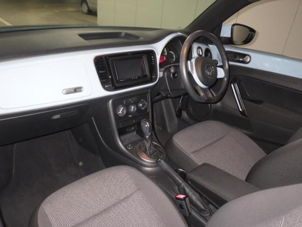 Volkswagen Beetle Design Tsi Dsg #3