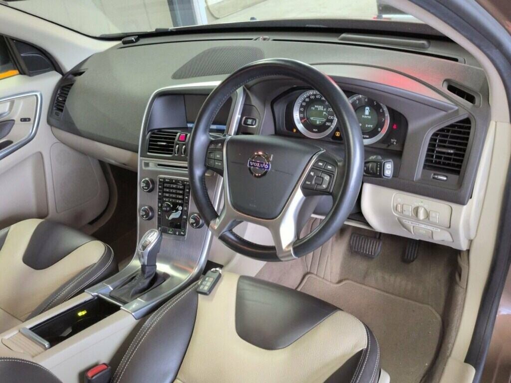 Volvo XC60 D4 163 Se Lux Awd Silver #5