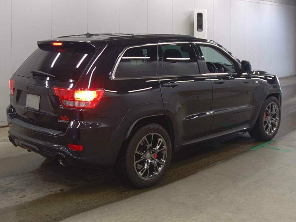 Jeep Grand Cherokee Srt8  #2