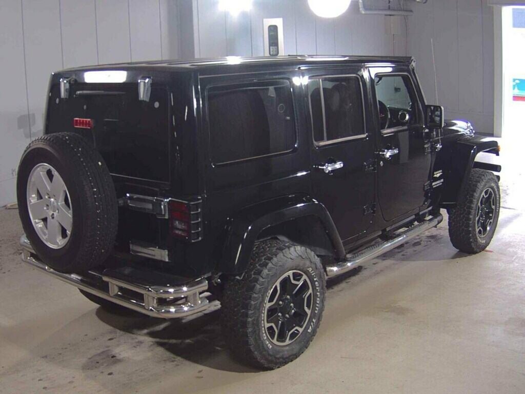 Jeep Wrangler Sahara Unlimited  #2