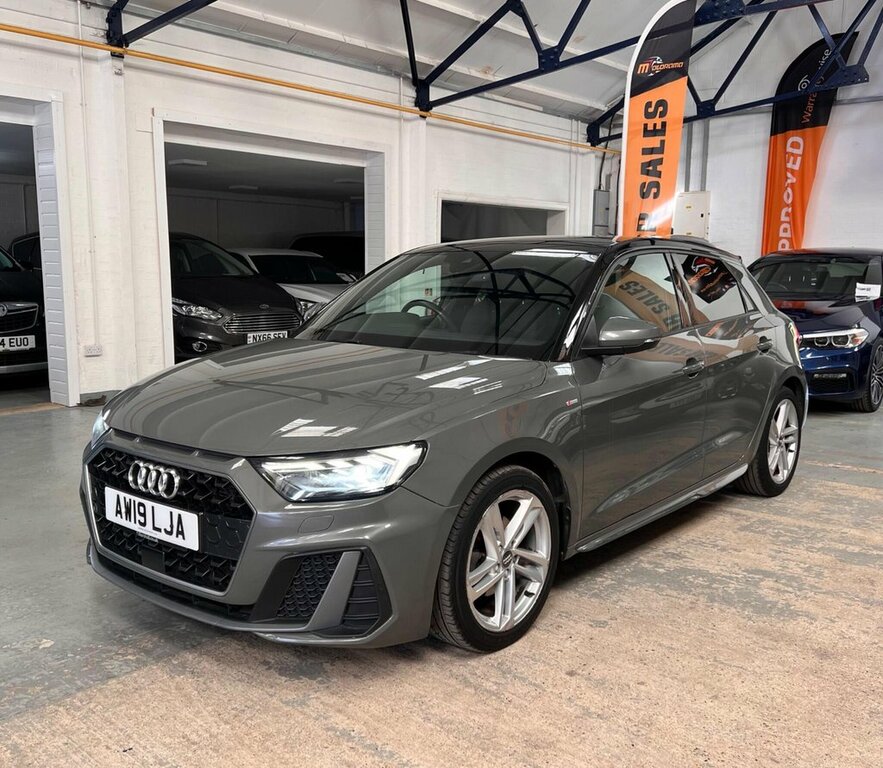 Audi A1 1L S Line AW19LJA Grey #5