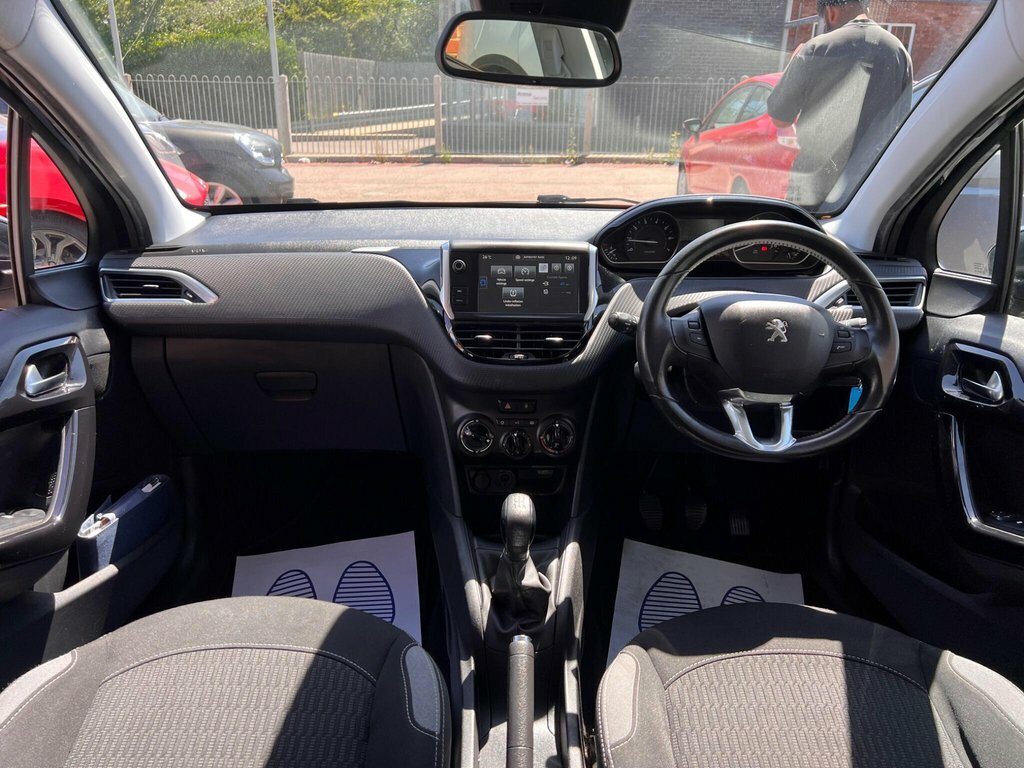Peugeot 208 1.2L Active Grey #2