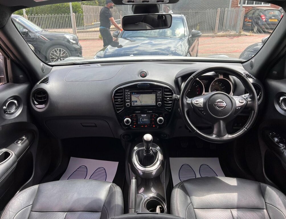 Nissan Juke 1.2L Tekna Silver #4