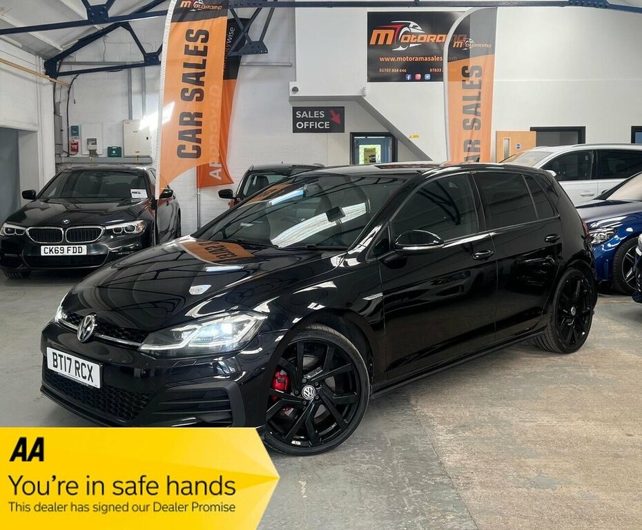 Volkswagen Golf 2L Gtd Black