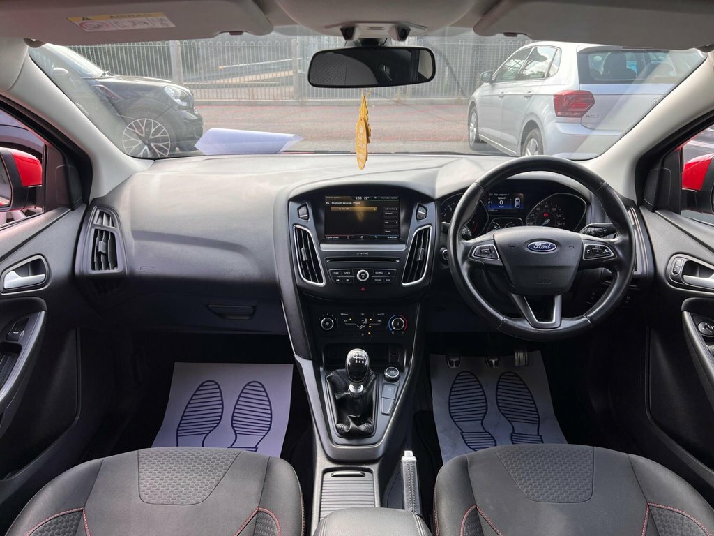 Ford Focus 1L Zetec S ST65GXL Red #2