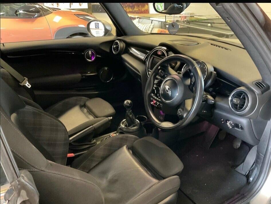 Mini Convertible 1.5L Cooper Silver #2
