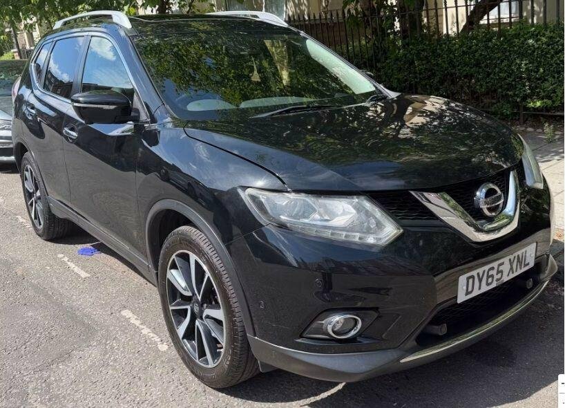 Nissan X-Trail 1.6L Tekna Black