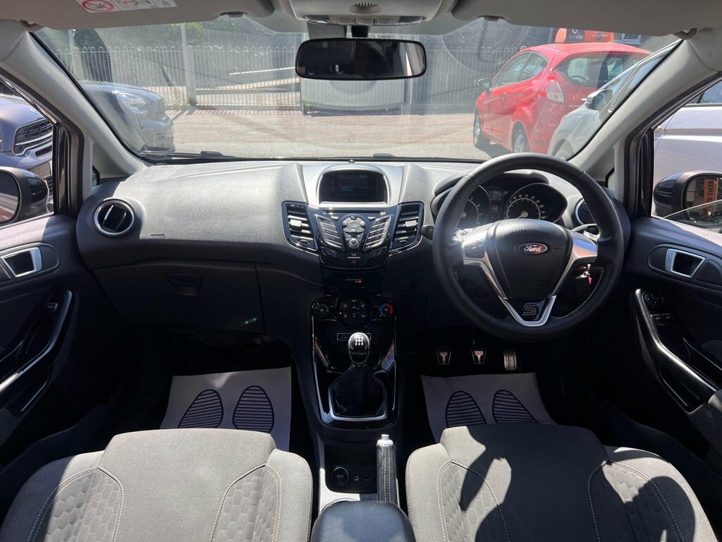 Ford Fiesta 1L Zetec S Black #2