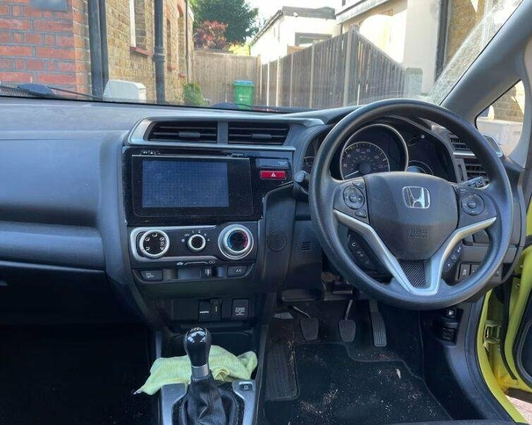 Honda Jazz 1.3L Se Navi LJ17VRL Yellow #2