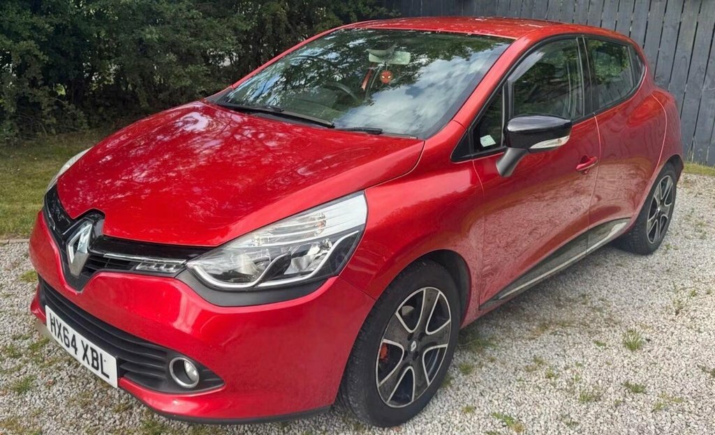 Renault Clio 1.2L Dynamique Medianav Red