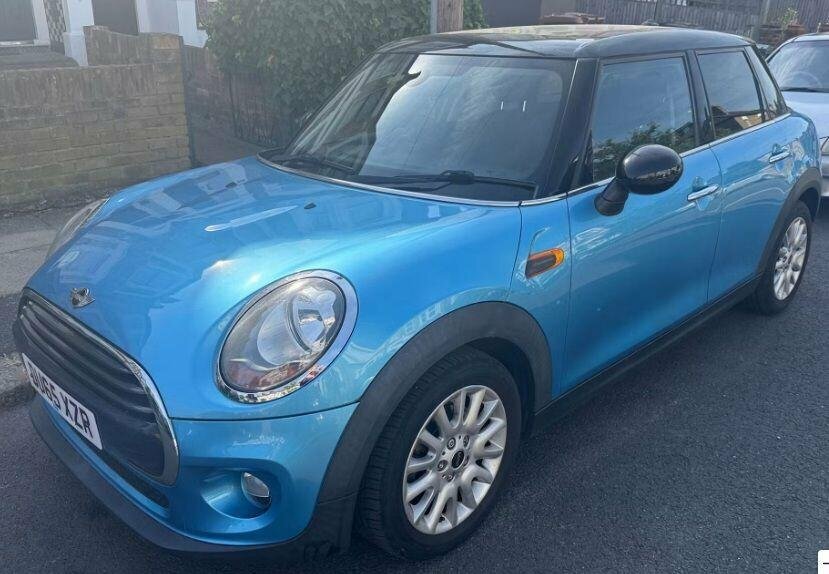 Mini Hatch 1.5L Cooper Blue