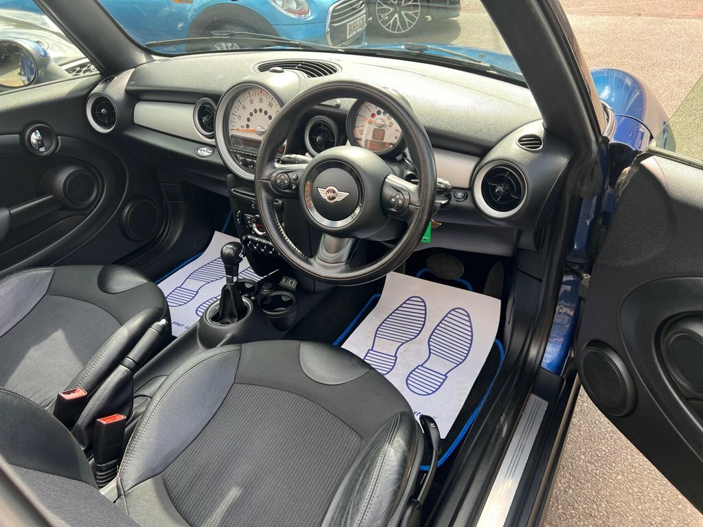 Mini Convertible Euro 6 98 Ps White #12